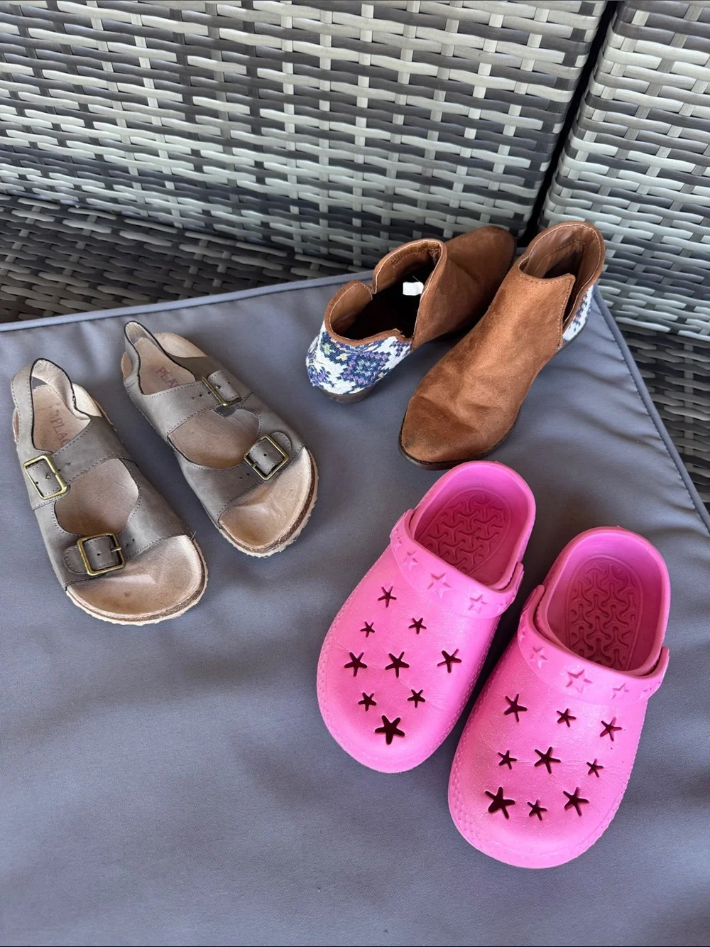 3 pair Girls sz 1 Shoes, sandals, boots & clogs